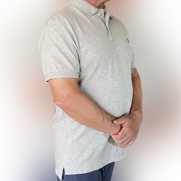 CHAPS Men’sPolo Shirt, Stretch Comfort, Gray, Navy Logo, 2 button M Excel Cond - Picture 4 of 9